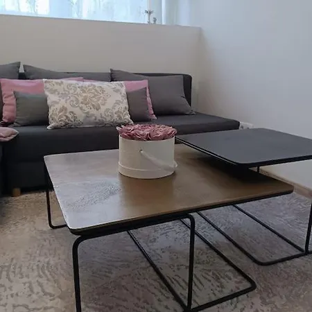 Juliet's Hideout * Pozsony